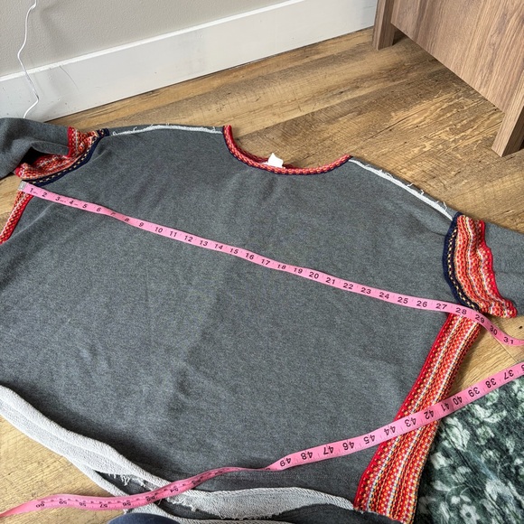 Natural Life Charcoal Knit Trim Sweatshirt Size L/XL - Picture 8 of 10